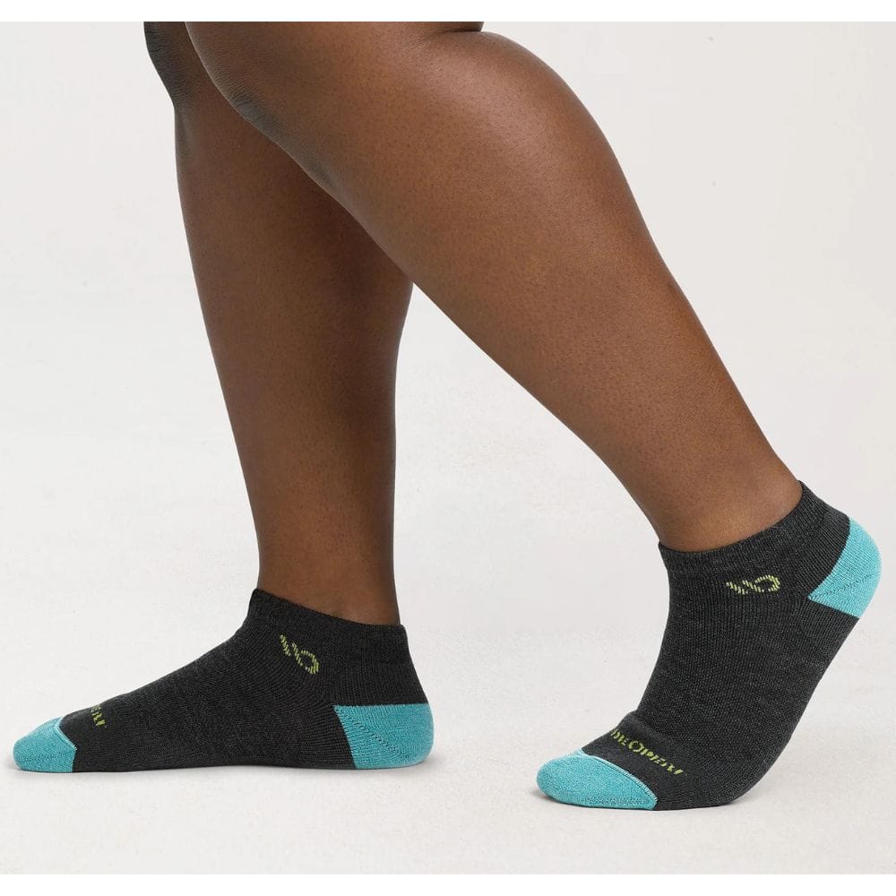 Wide Open Women's Solid Cushioned No Show Socks