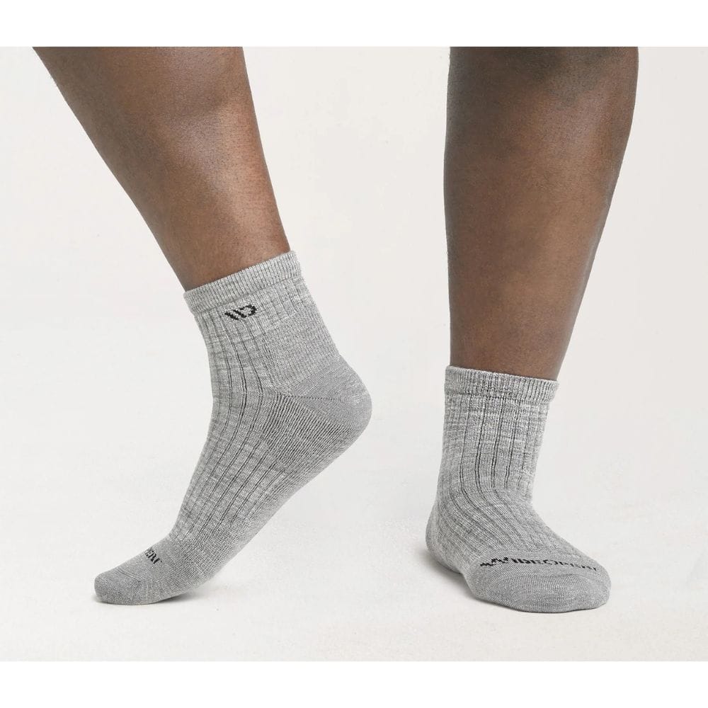 Wide Open Men's Solid Cushioned Quarter Socks