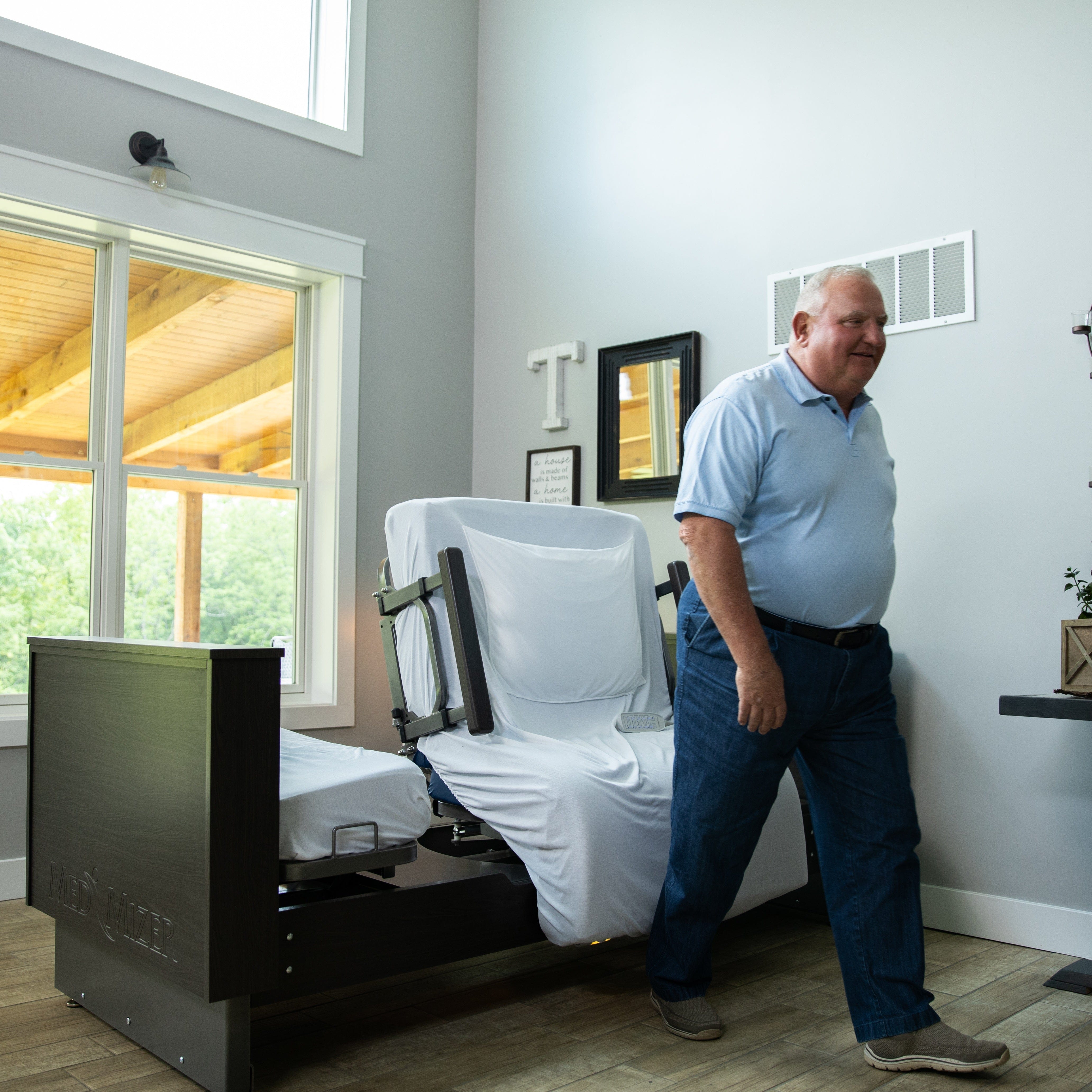 Med-Mizer ActiveCare Deluxe Rotating Pivot Bed