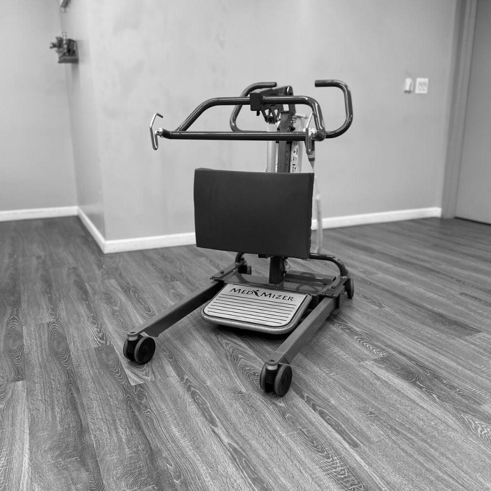 Med-Mizer MedRiser Flex Series STS Sit-To-Stand Lifestyle